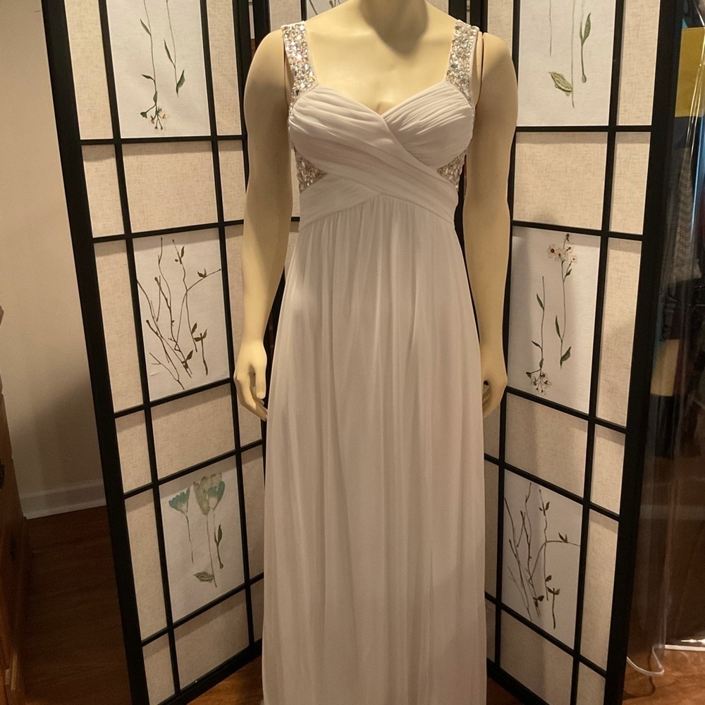 TRIXXI Crisscrossed Jeweled Bodice Prom Dress